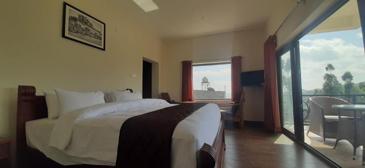 Acorn House Hotel Ооти Екстериор снимка
